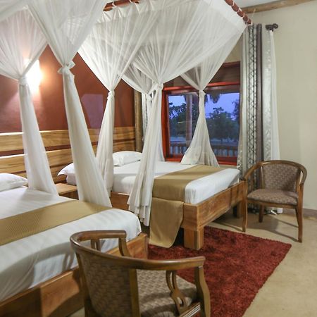 Pakuba Safari Lodge Nwoya 외부 사진